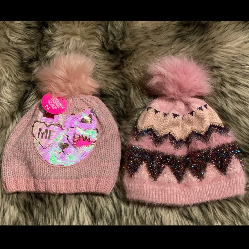 2 winter beanies girls size (4-7)